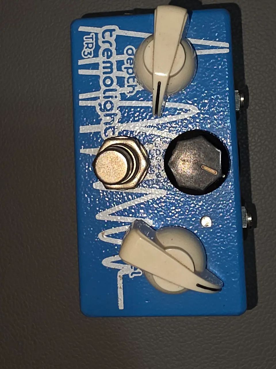 Pedal White and Green Tremolight   - Foto 2