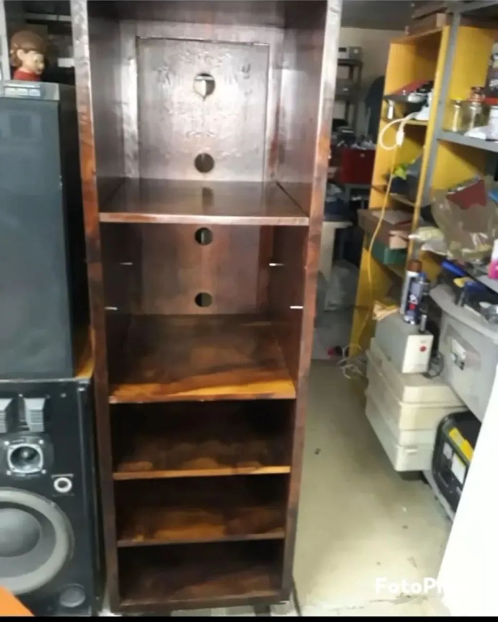 RACK EM MADEIRA PARA EQUIPAMENTOS DE SOM