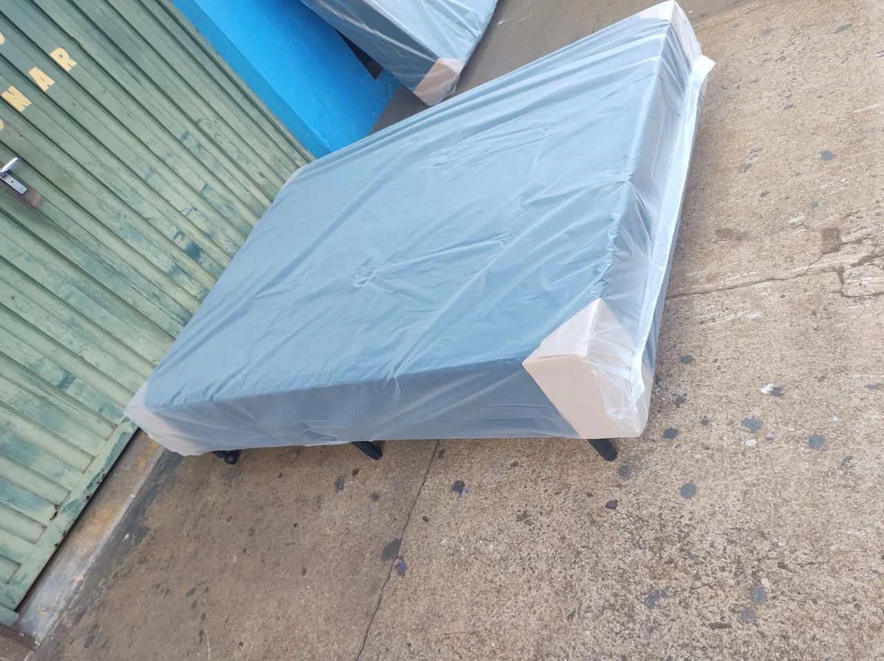 Vendo base de box casal nova padrão com nota fiscal  - Foto 4
