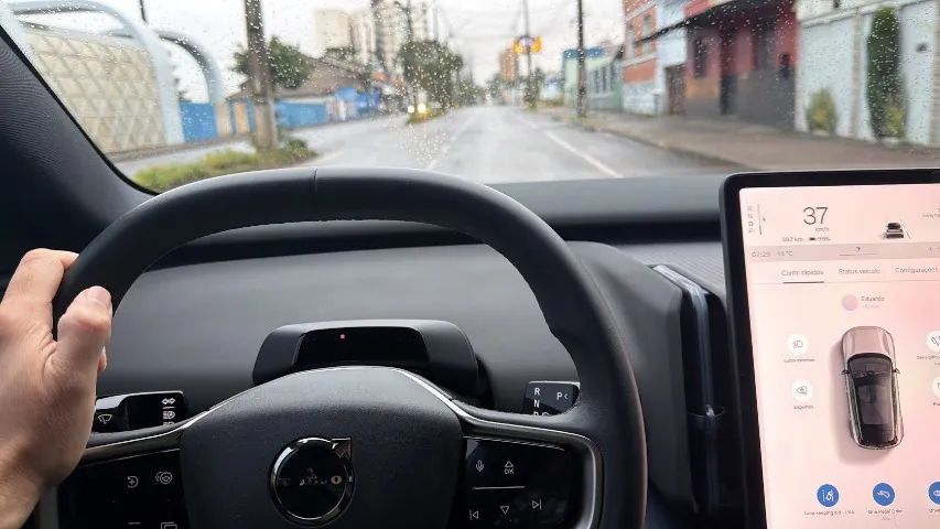 Volvo EX30 E60 Core (elétrico) 2024 - Foto 4