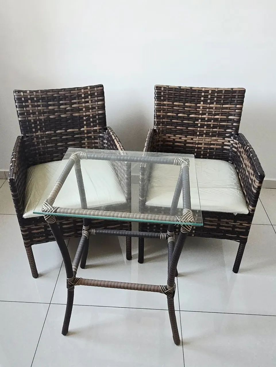 Conjunto Mesa e Cadeiras