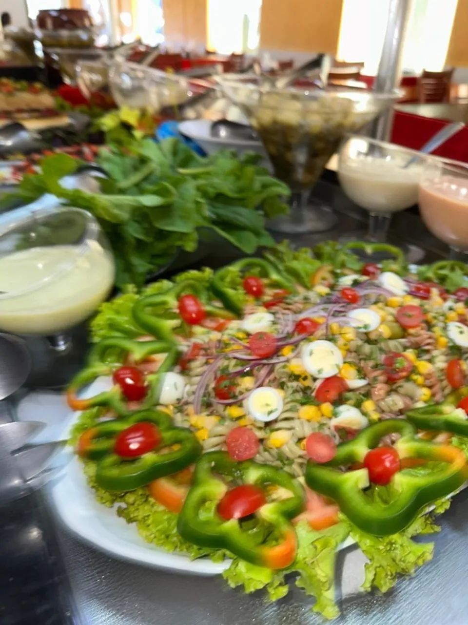 VAGA COZINHEIRO e AUXILAR COZINHA LAURO DE FREITAS  - Foto 2