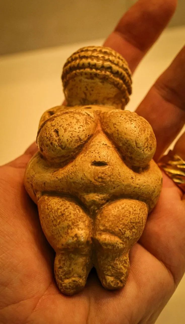 Vênus de Willendorf - Foto 3