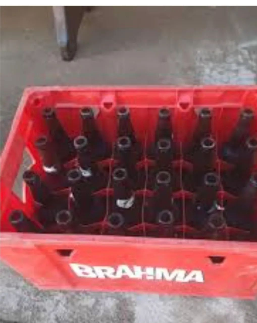 Vendo vasilhame de cerveja com garrafa - Foto 2