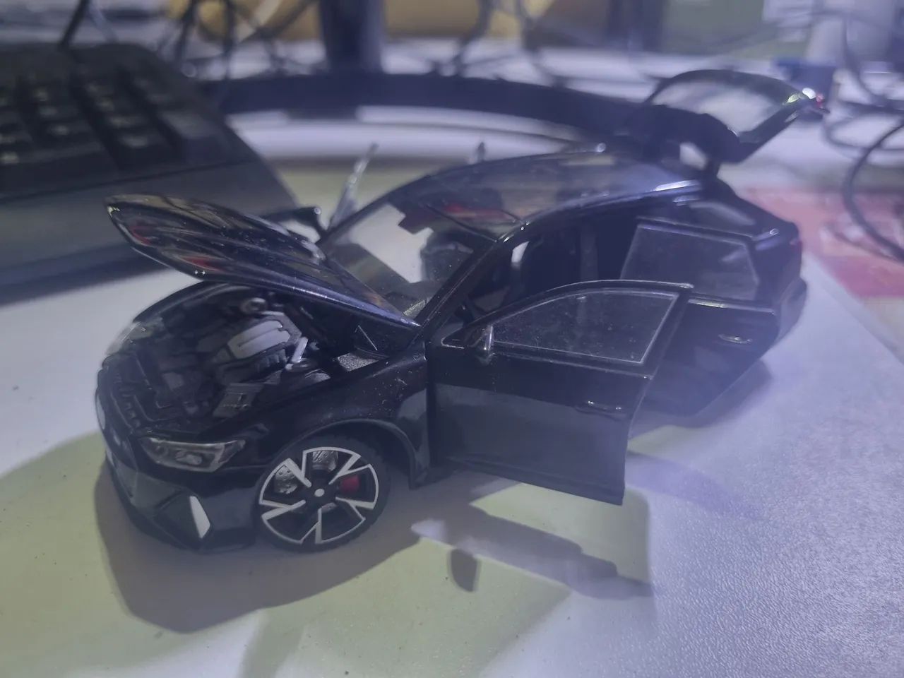 Miniatura aude a8 1/32
