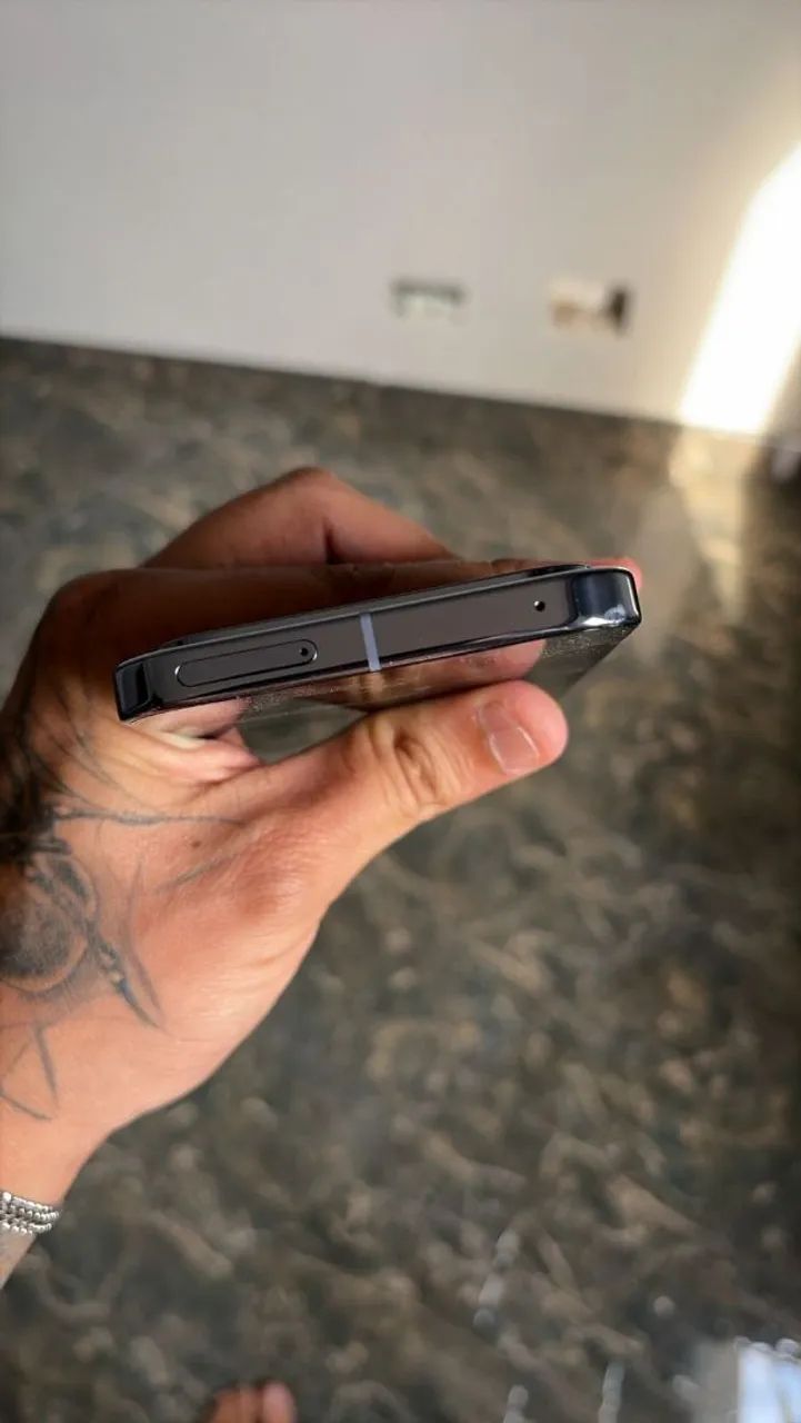 Google Pixel 10 Pro XL *POSSUI DETALHE NA LATERAL* - Foto 5