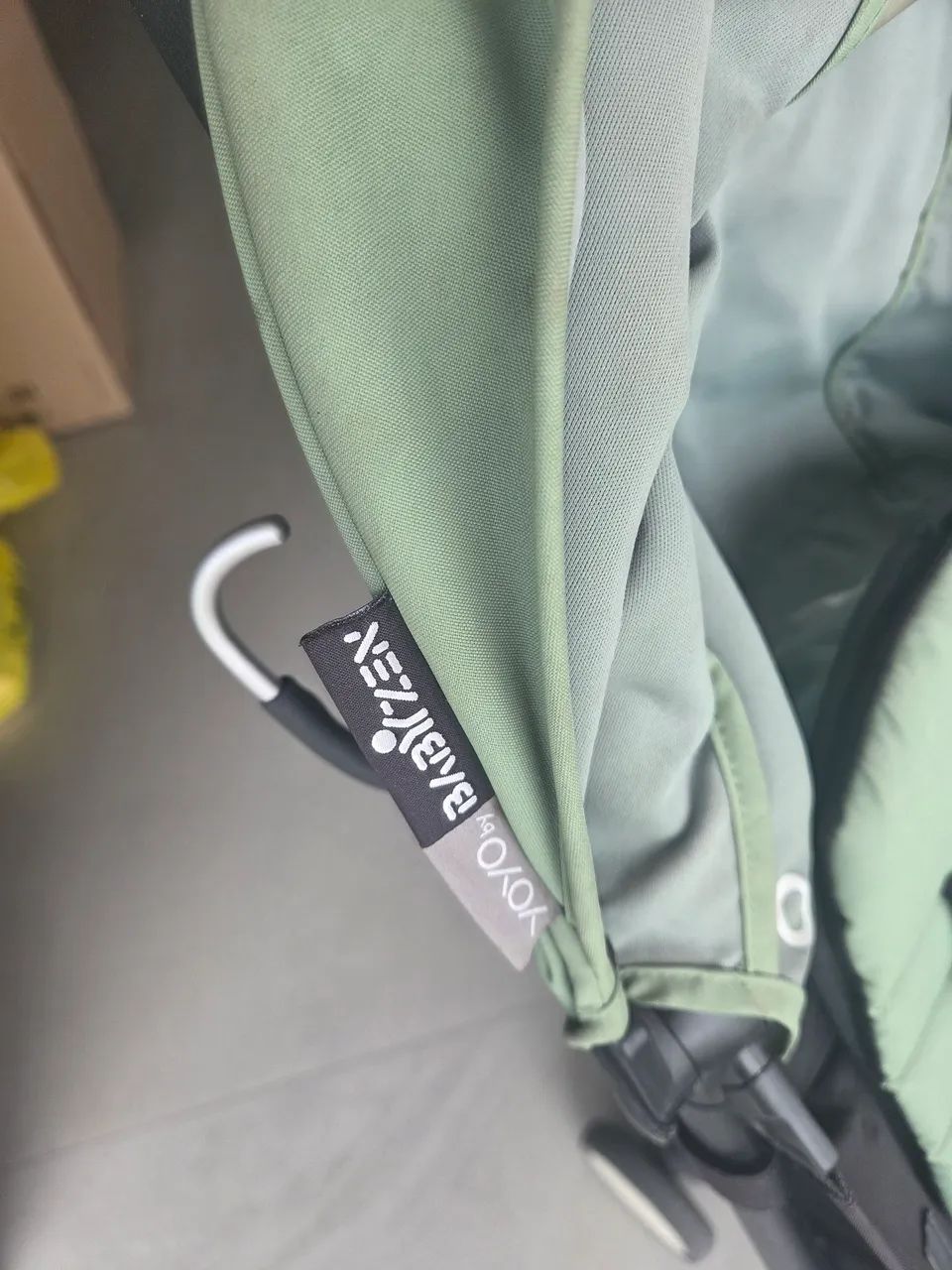 Carrinho yoyo stokke capa verde + capa preta brinde - Foto 4