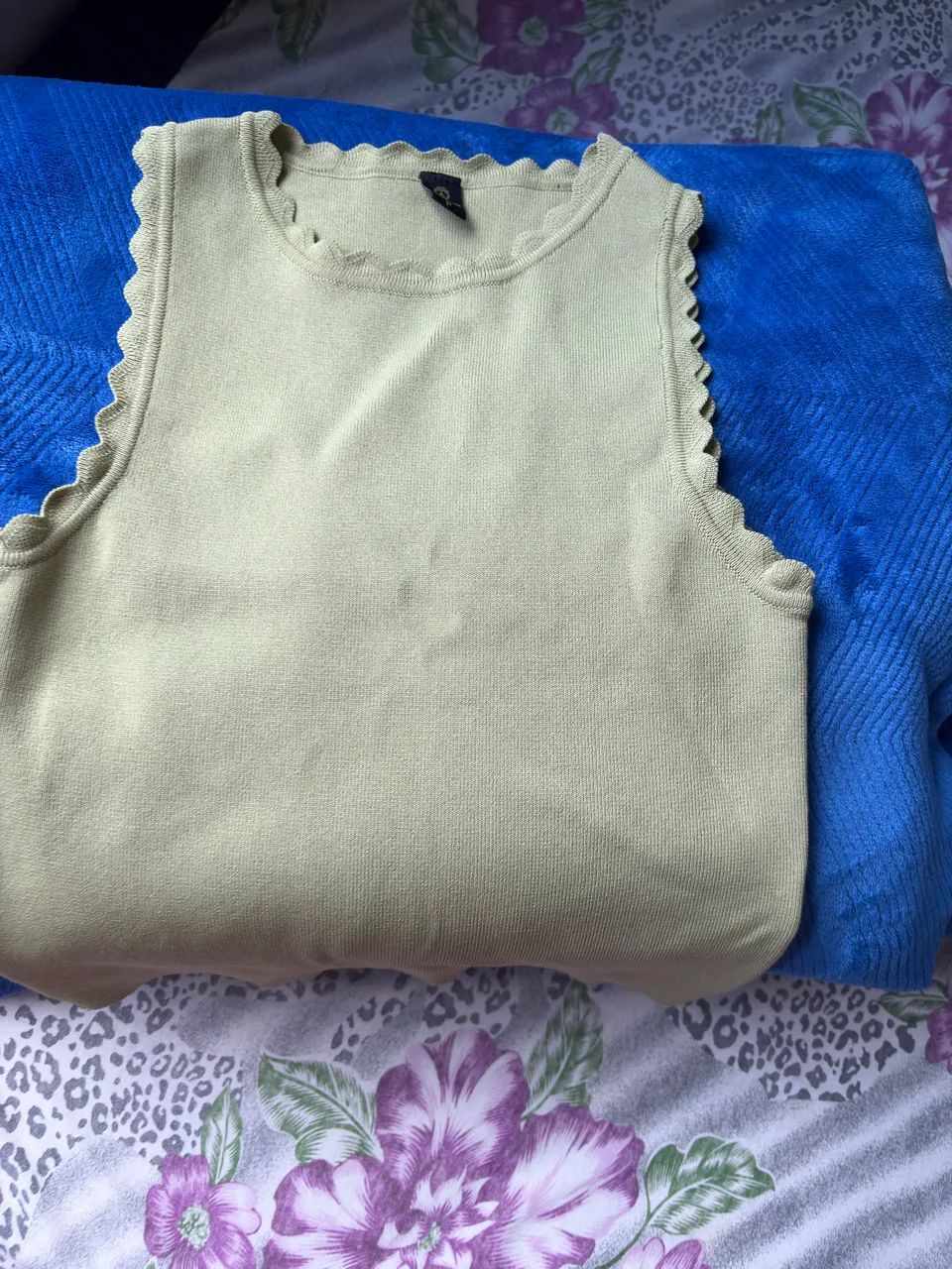 Vendo blusas variadas  - Foto 4