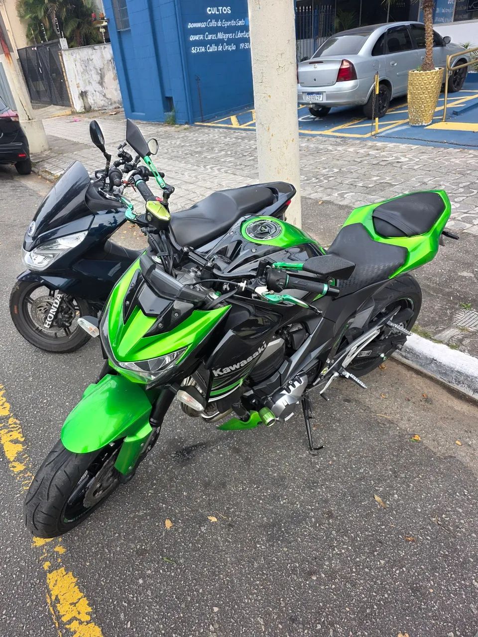 Z800