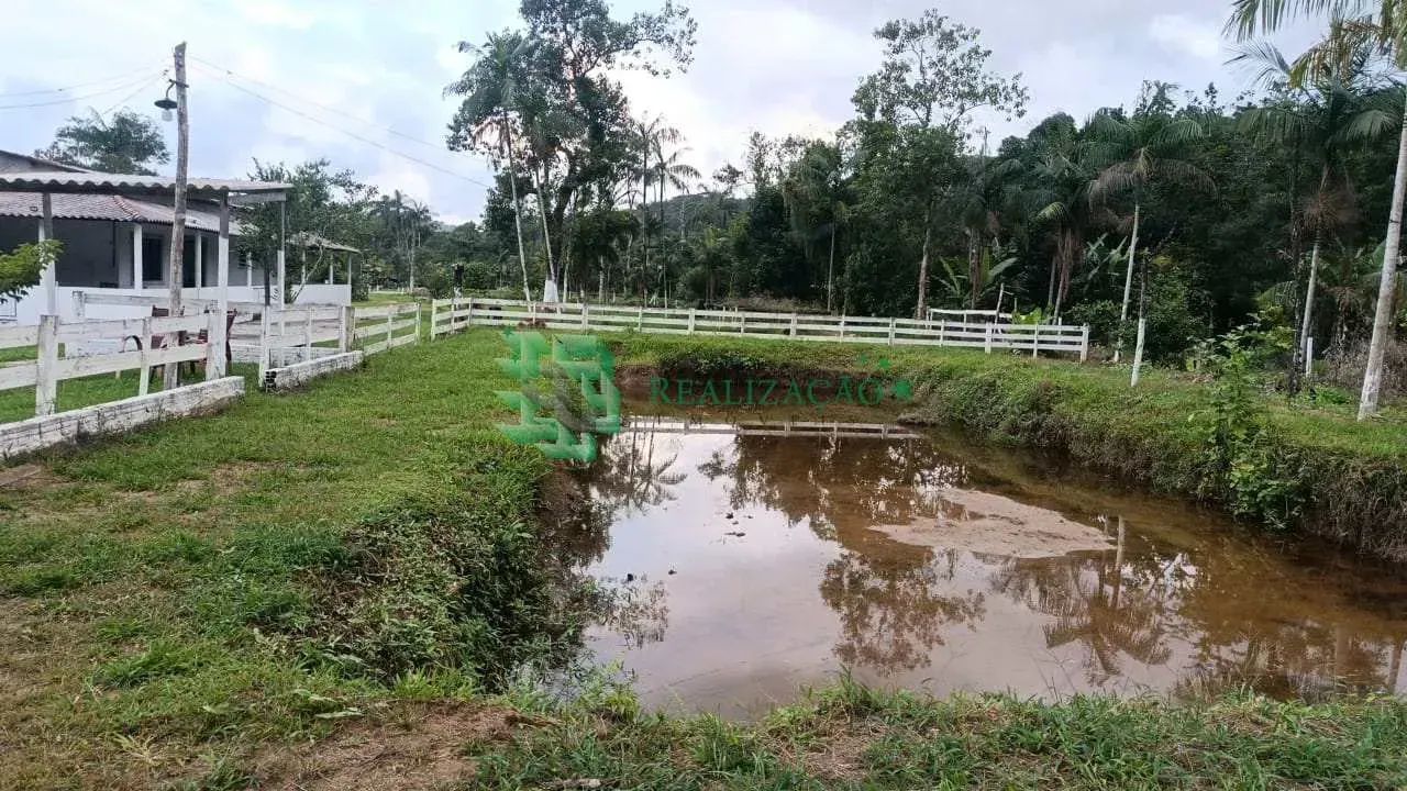 Chácara com Casa de 4 Dormitórios e 4 Tanques de Peixes - Foto 5