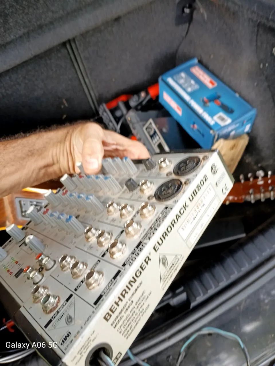 Mesa de som Behringer Eurorack UB802  - Foto 5