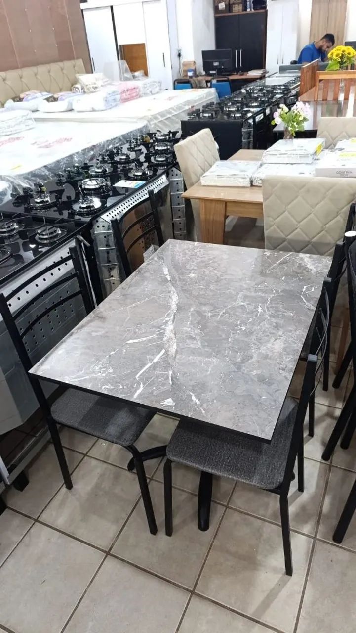 Mesa com 4 cadeiras R$799,00 - Foto 2