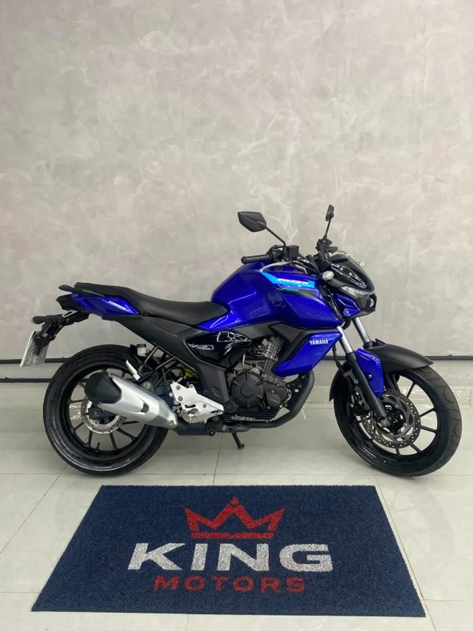 FZ15