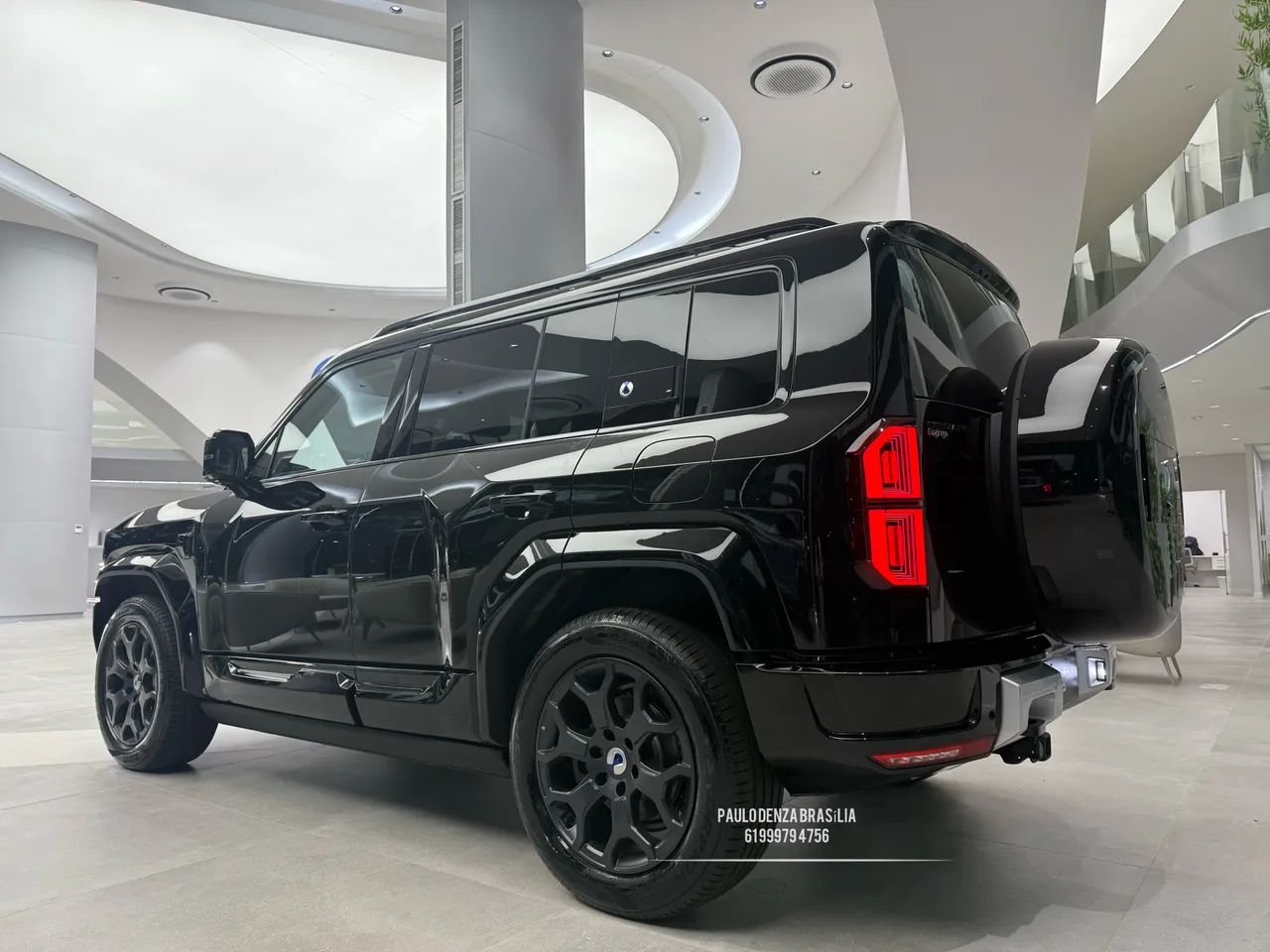 Denza B5 4WD, foto 4 de 9