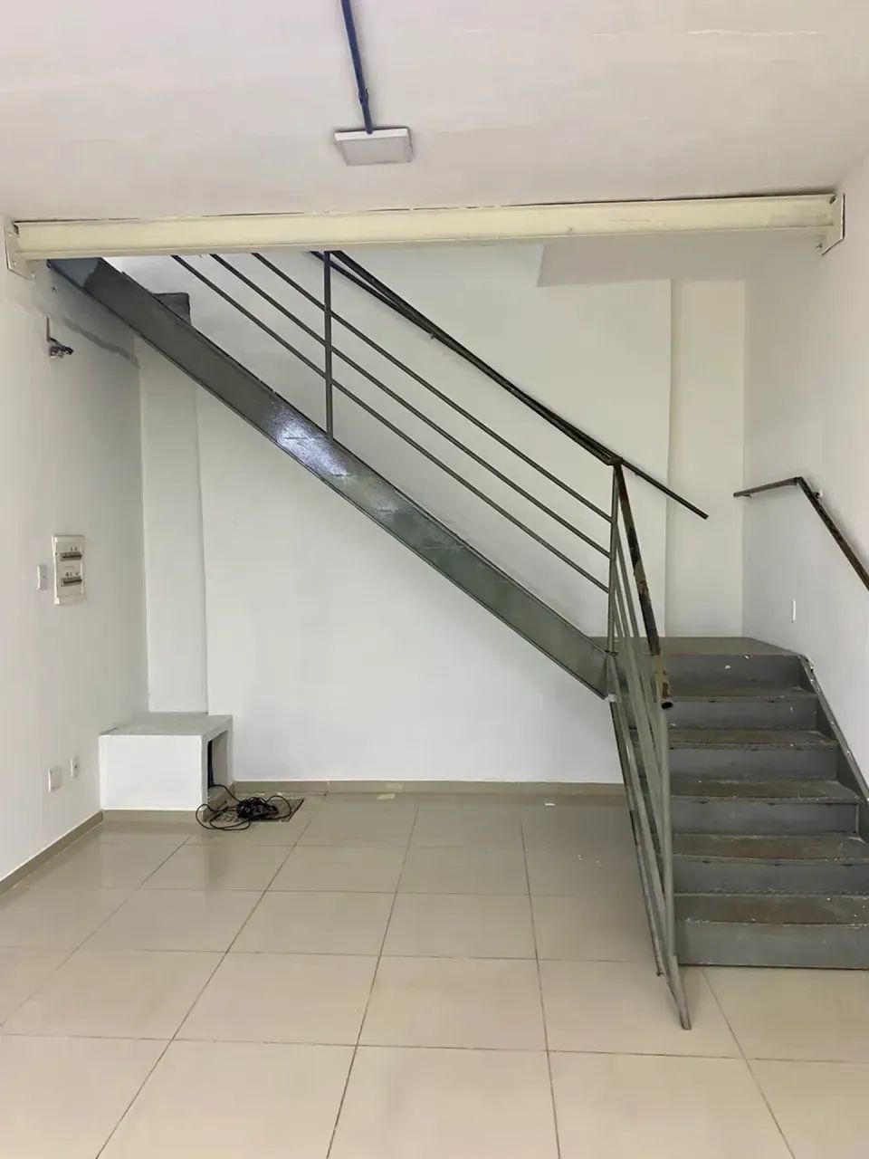 Imóvel comercial de esquina com 2 pavimentos - Foto 3