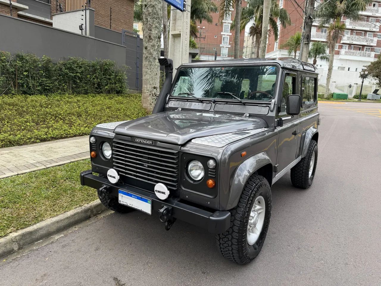 Land Rover Defender 2002