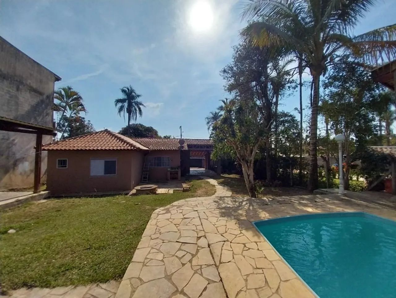 Barão Geraldo - Chácaras Leandro - casa com 3 dormitórios sendo uma suíte , piscina, terre