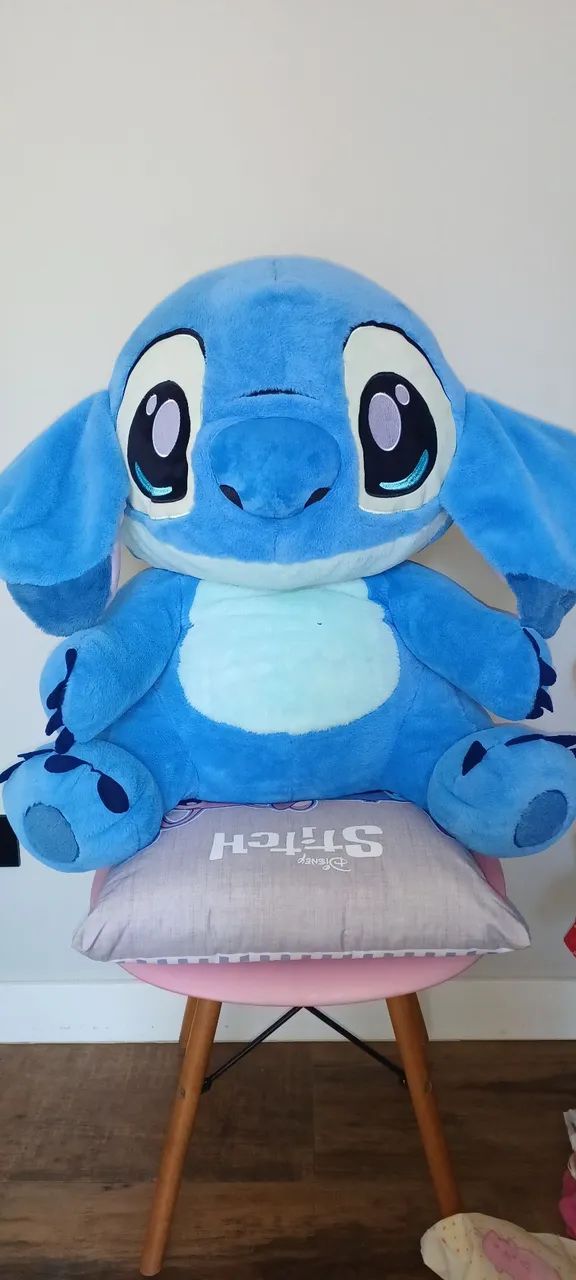 Pelúcia Stitch gigante 