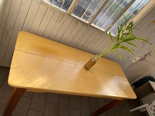 Mesa de madeira retangular multiuso