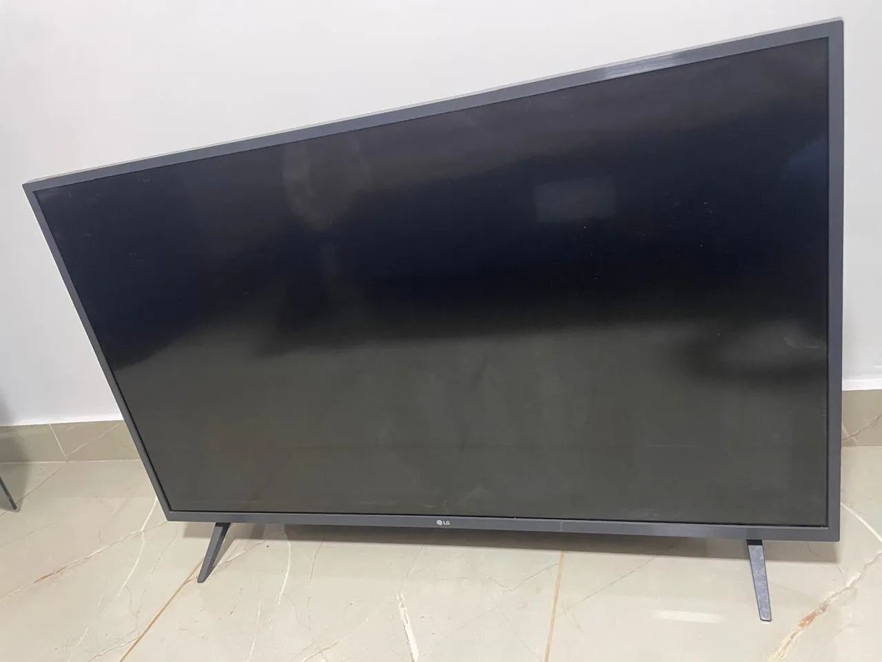 Smart TV LG 43 Polegadas Novinha, Sem Marcas de Uso! - Foto 2