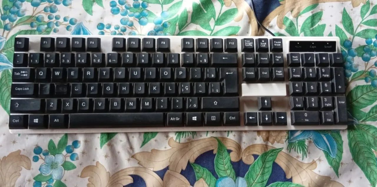 TECLADO USADO  - Foto 2