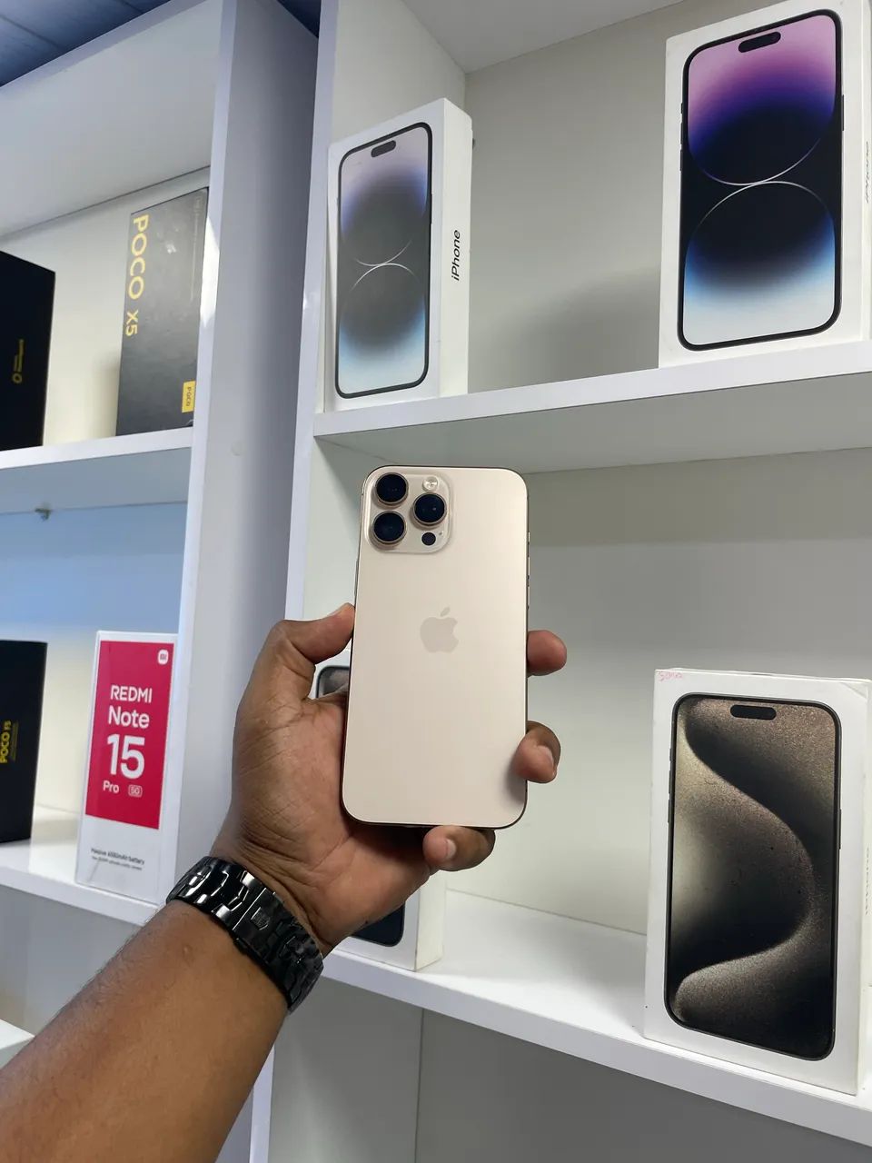 IPHONE 16 PRO MAX - Foto 5