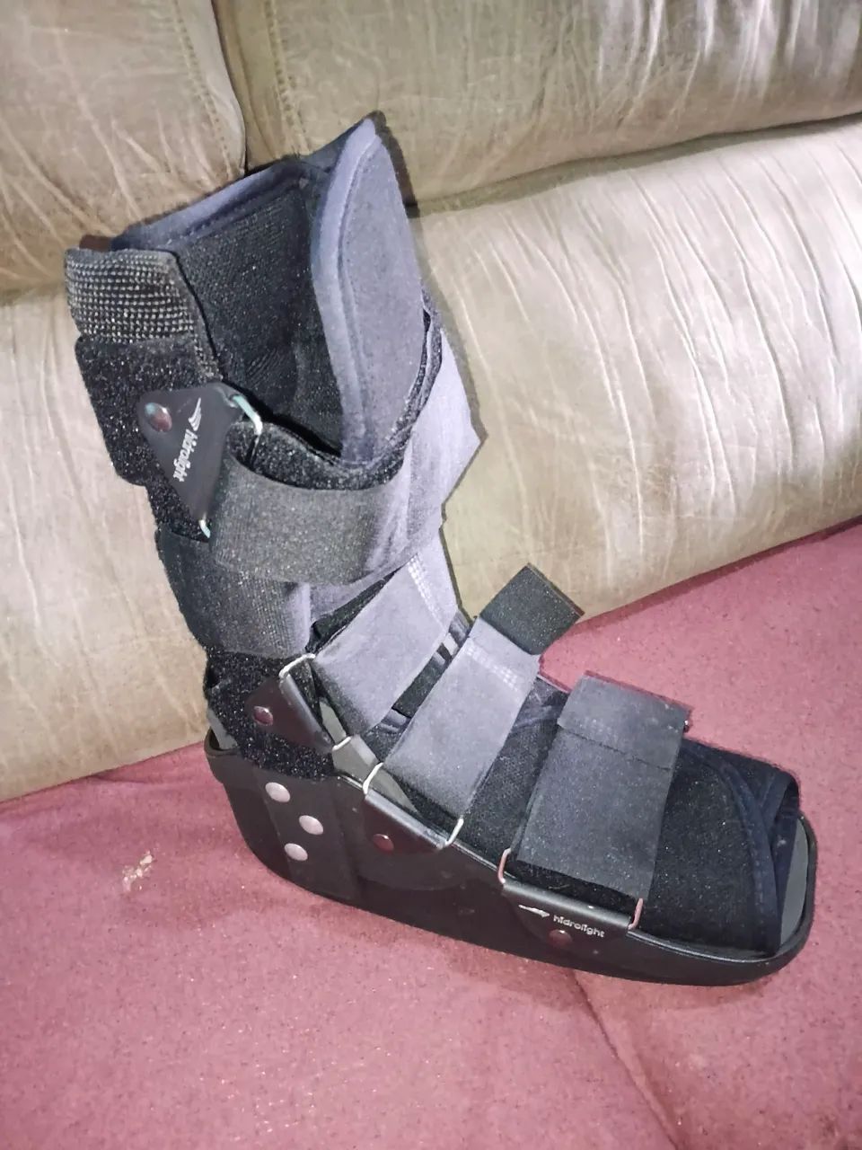 Bota altopetica pe esquerdo 