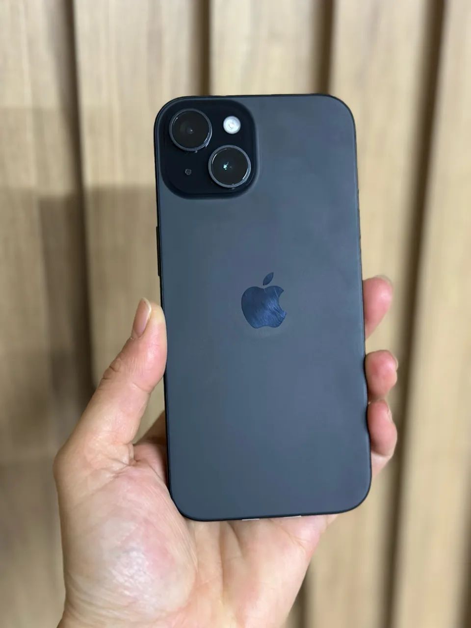 Seminovo iPhone 15 - loja física 