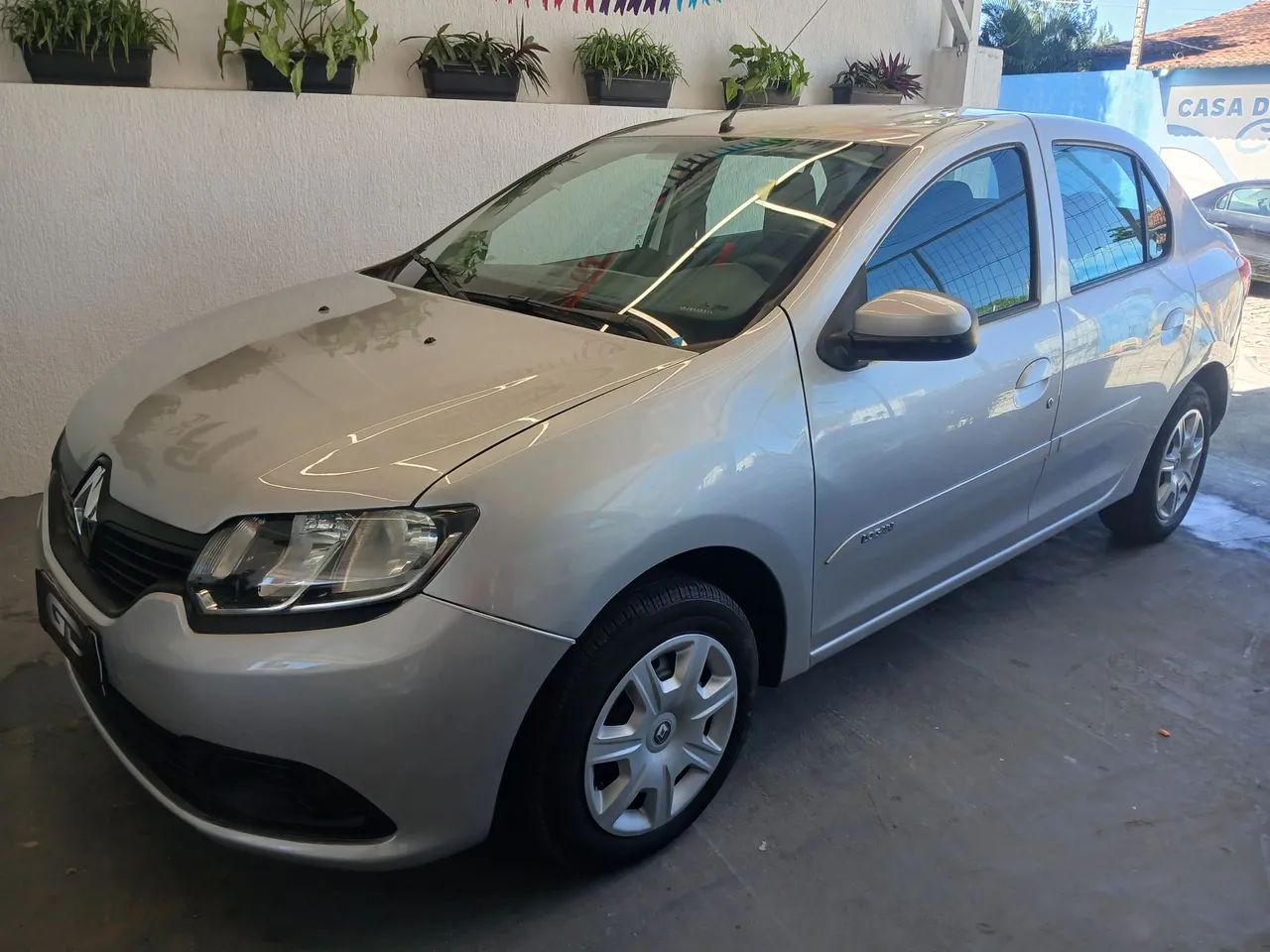 Renault Logan Authentique Hi-flex 1.0 16V 4P 2015