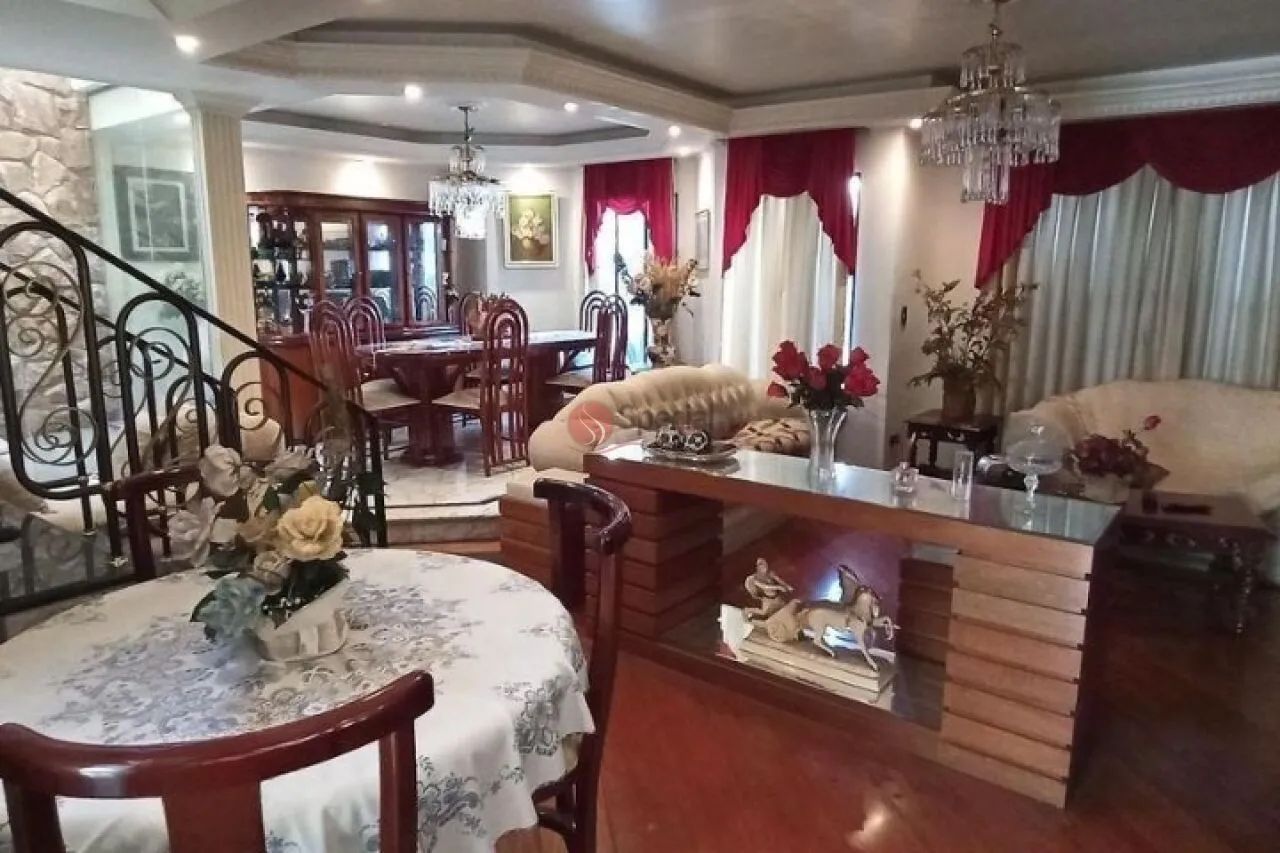 Sobrado no Jardim Vila Formosa com 371 m² com 3 suítes e 6 vagas. - Foto 2