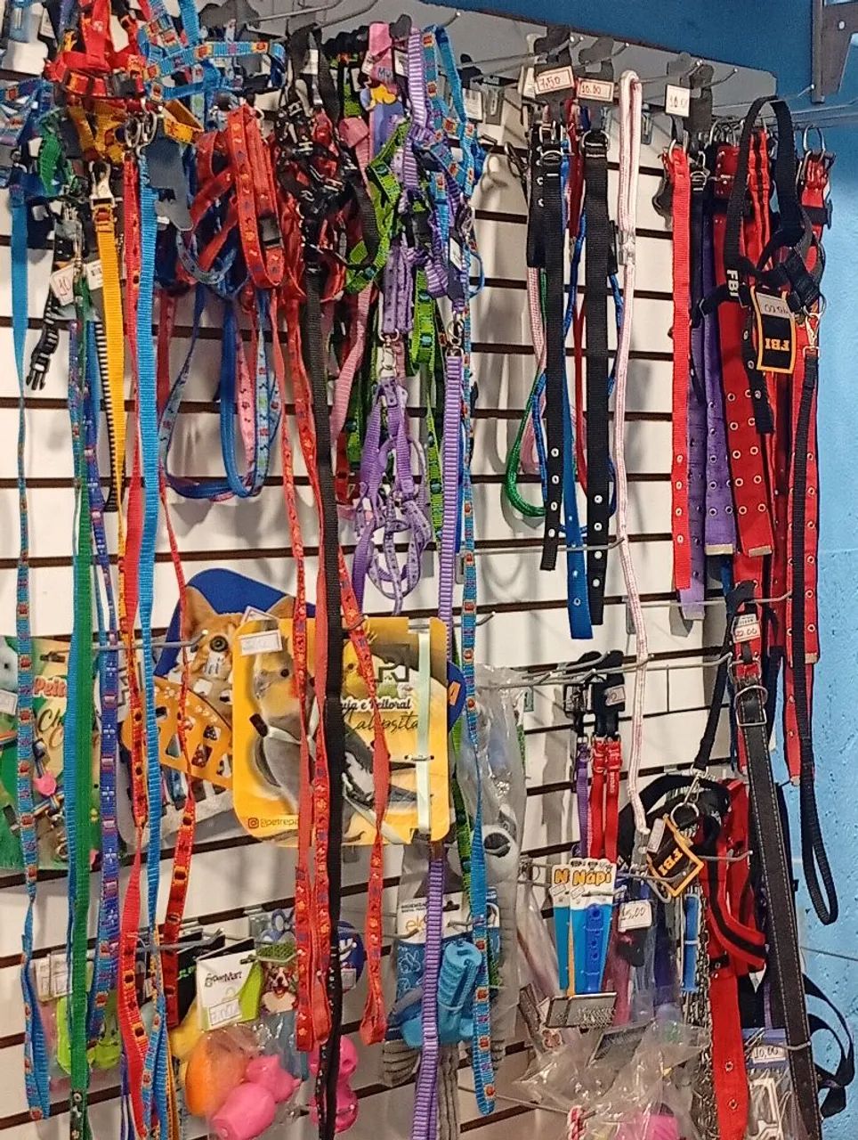 Colerais e guias e diversos para pet