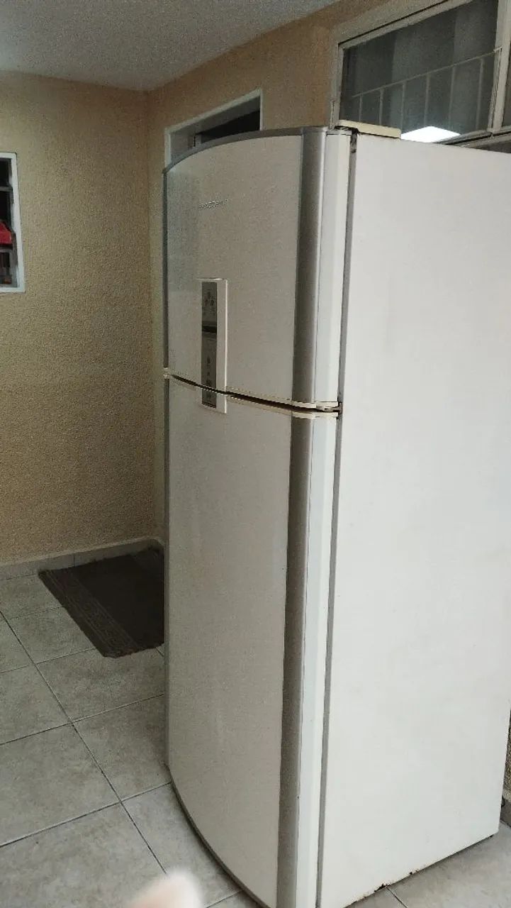 Vende-se geladeira Brastemp usada em perfeito estado  - Foto 6