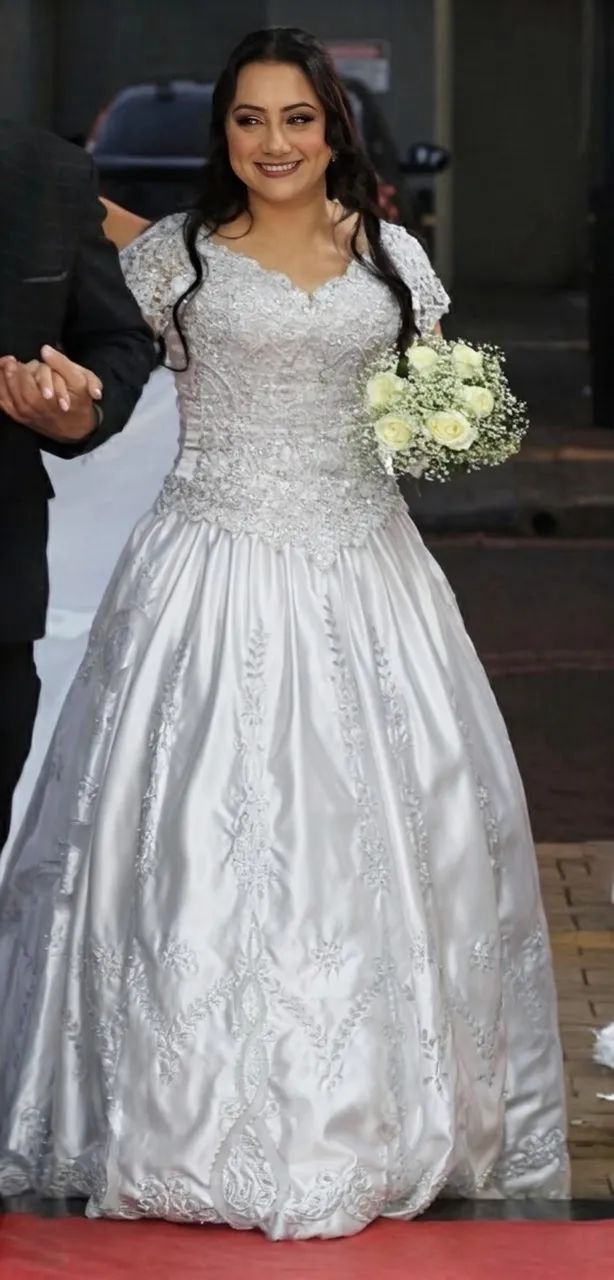 Vestido de Noiva Modelo Princesa  - Foto 3