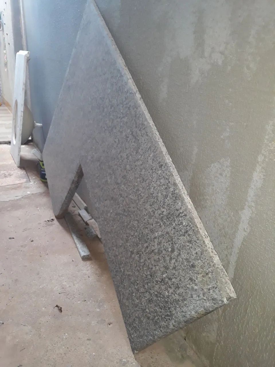 Vende-se Bancada de Cozinha com Cuba Tramontina 3,27 mt x 60 cm largu e curva 50 cm larg - Foto 5