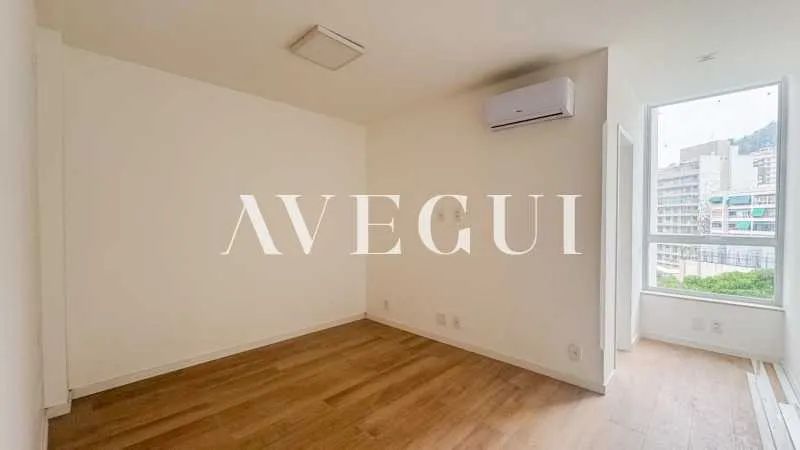 Apartamento : / Residencial / Humaitá