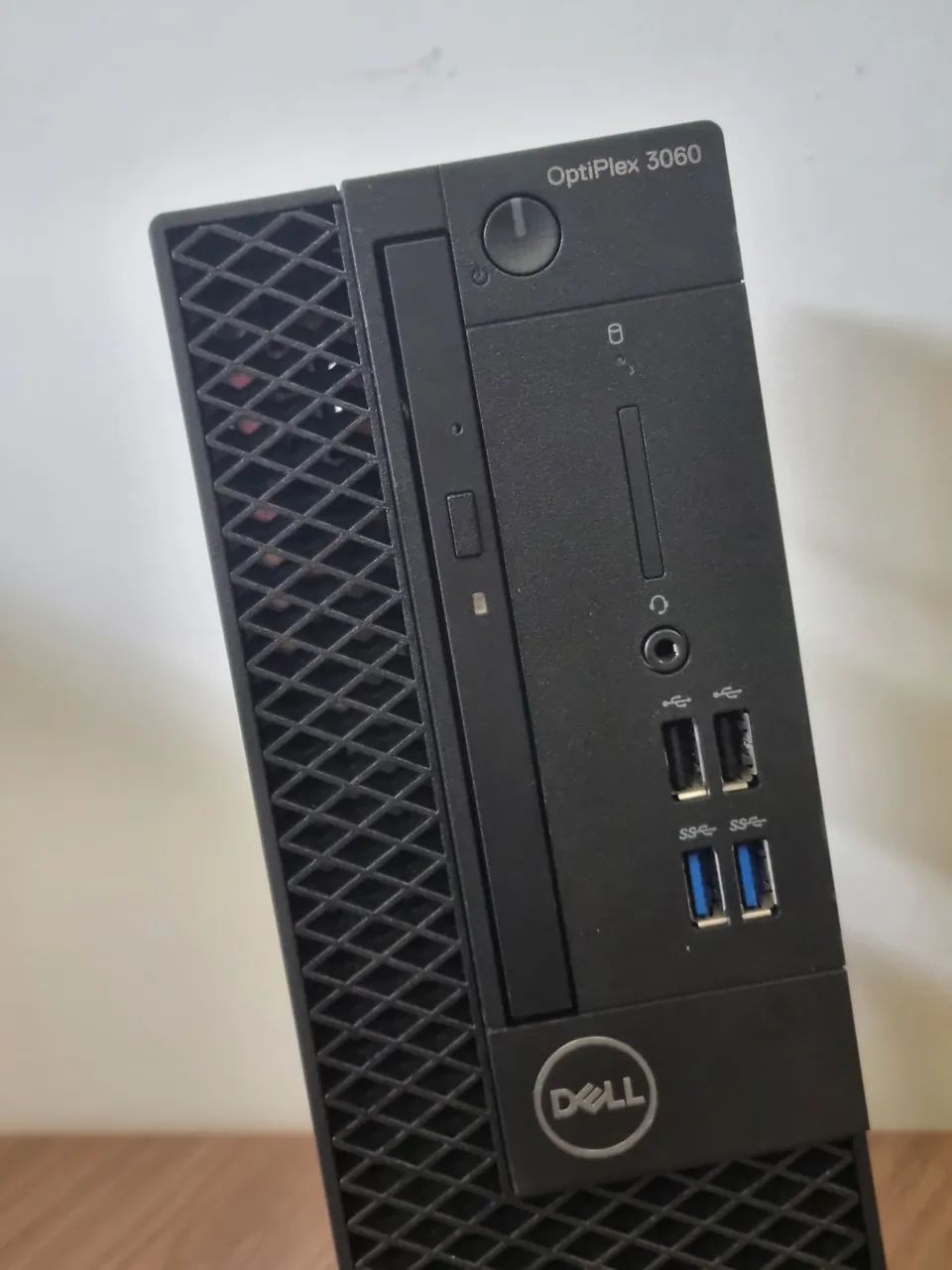 CPU Dell Optiplex 3060 Intel Core i5-8500 08GB DDR4 SSD 240GB