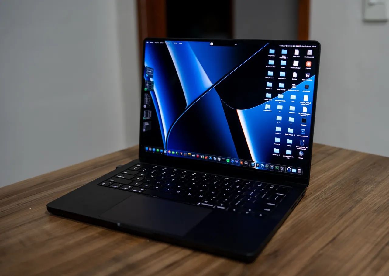 MACBOOK PRO M4 - Foto 2