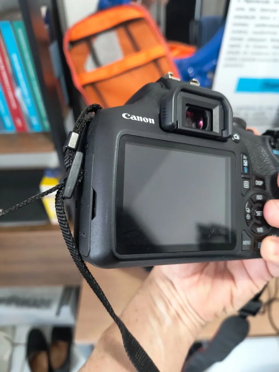 Canon EOS Rebel T7 + Lente 18-55 IS + Mochila | Perfeita!