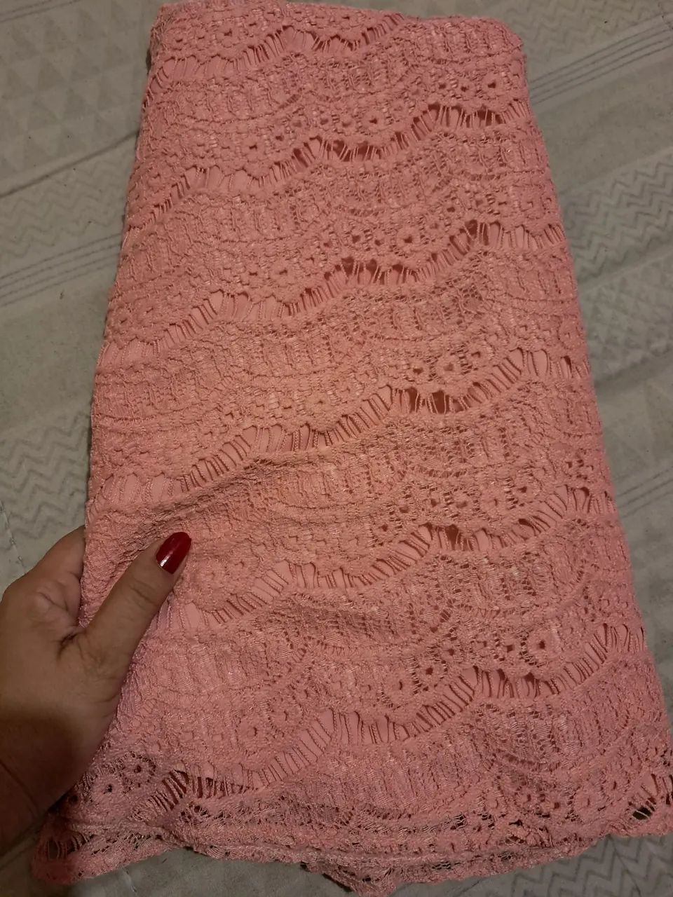Vende-se vestido de renda rosa - Foto 2