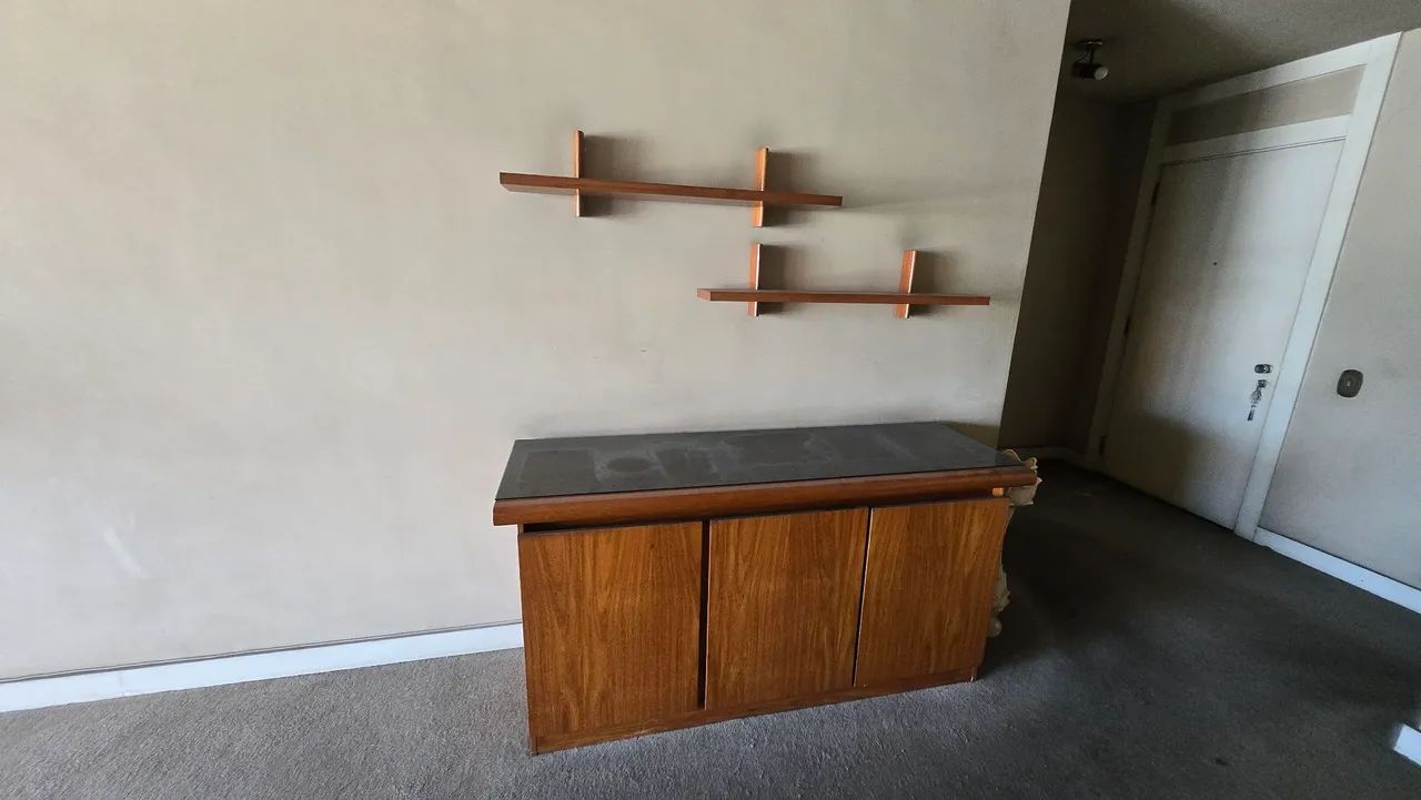 Vendo moveis de sala e varanda .Retirar no local - Foto 2
