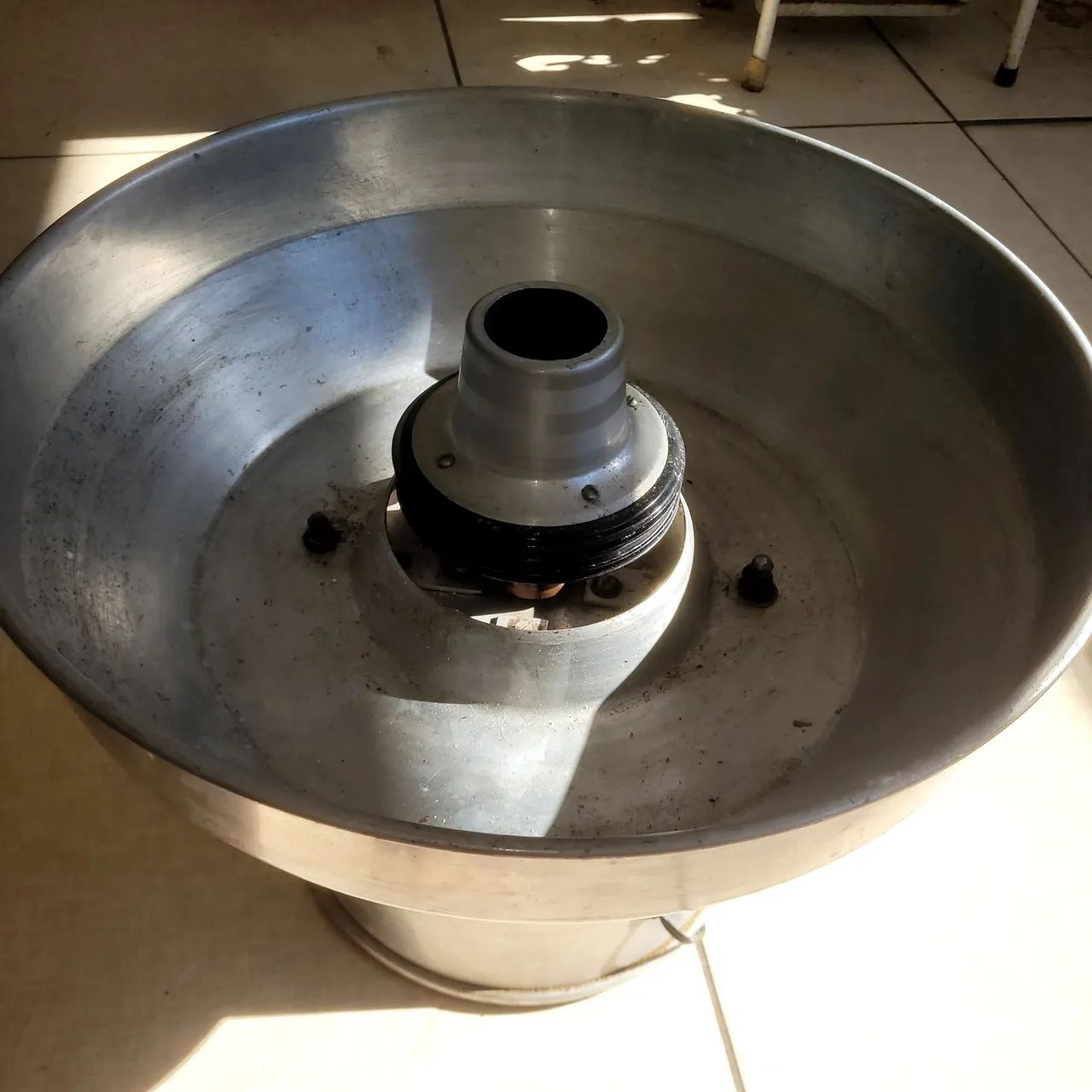Máquina de Algodão Doce Profissional - Semi Nova ? - Foto 4