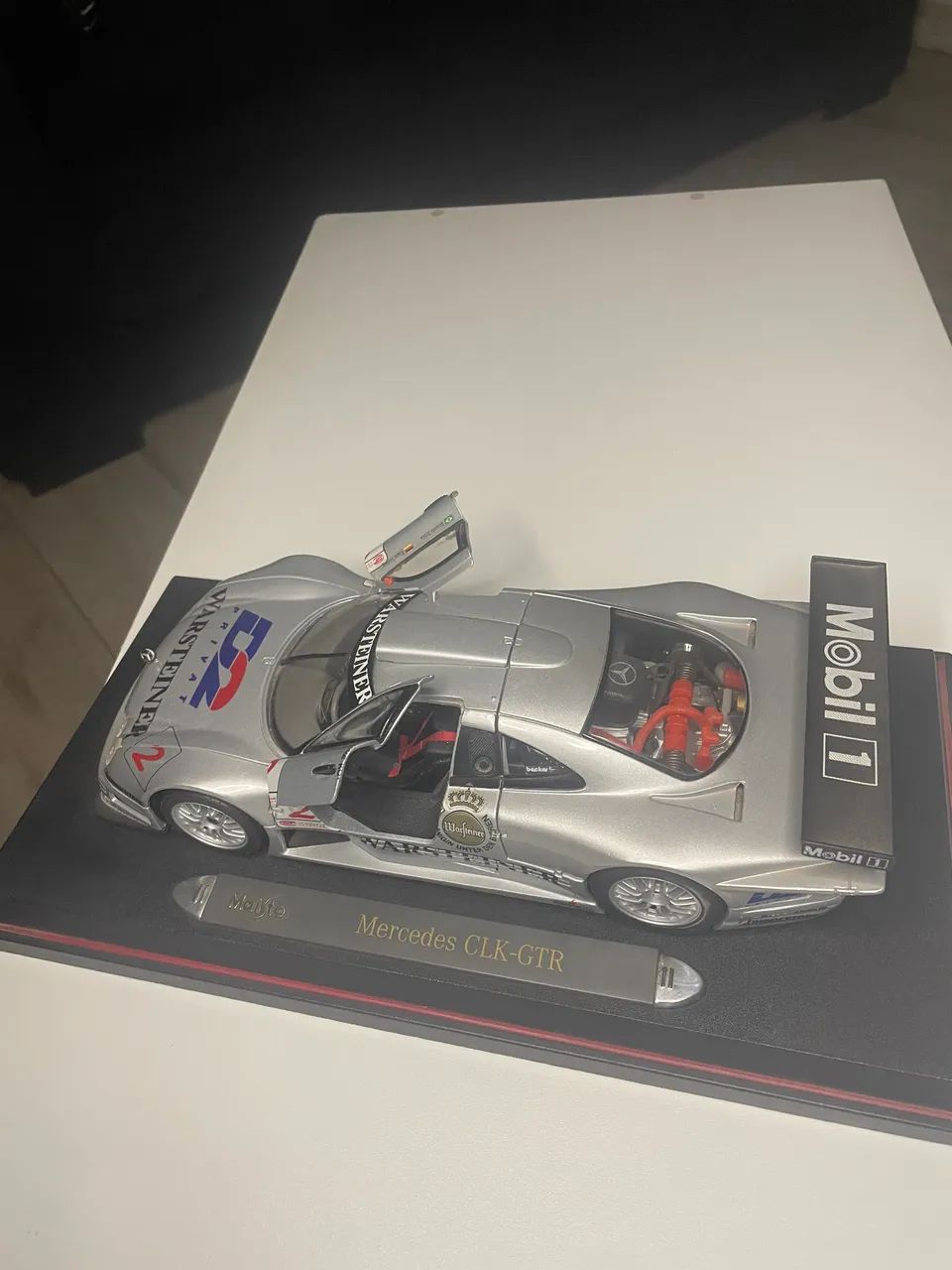 Mercedes-Benz CLK-GTR Warsteiner #2 Maisto 1:18 - Raro para Colecionadores - Foto 5