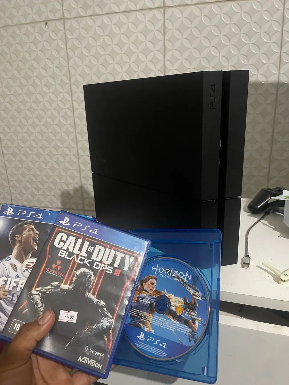 Ps4 novo zero cheio de jogos  - Foto 5