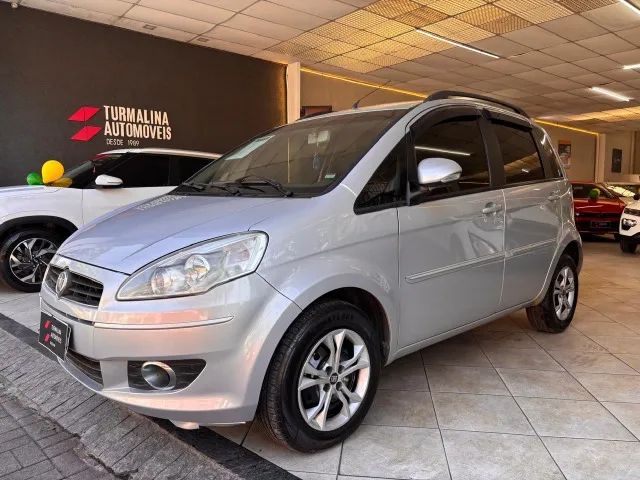Fiat Idea Attractive 1.4 Fire Flex 8V 5P 2011