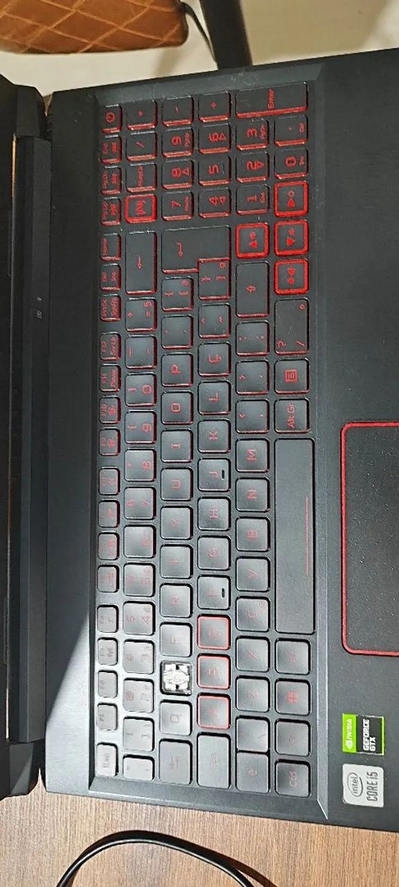 Notebook acer nitro 5 com placa queimada  - Foto 4