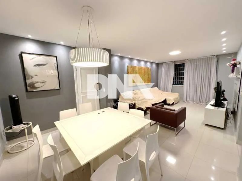 Três quartos com suíte reformado e mobiliado colado na praia - Foto 4