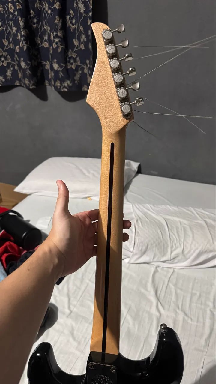 Guitarra Stratocaster SX Modificada - Foto 4