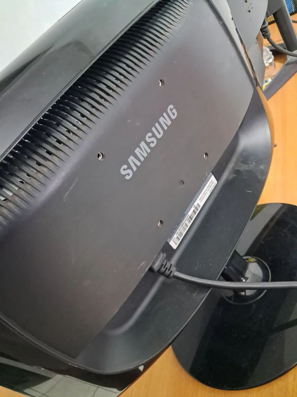 Monitor Samsung 633NW - Funcionando 100% - Foto 3