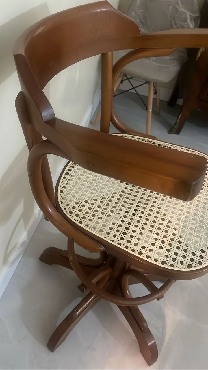 Cadeira giratória Thonart  - Foto 2