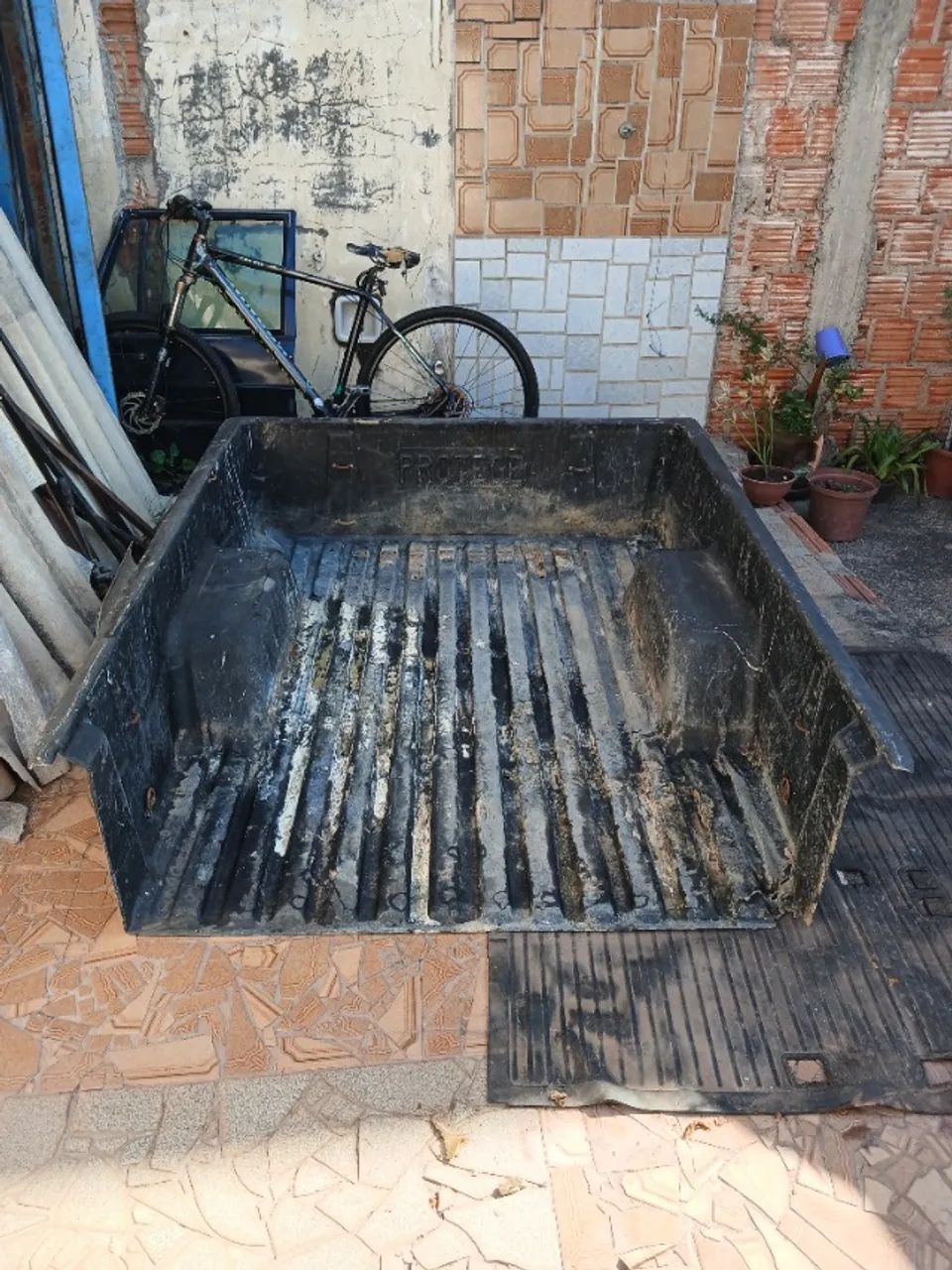 Protetor de caçamba S10 usado